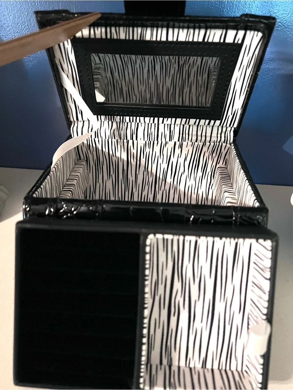 Black Faux-Croc Travel Barrel Jewelry Box with Zebra Lining
